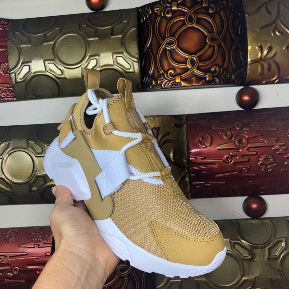 Nike air Huarache City Low New - Picture 3 of 6
